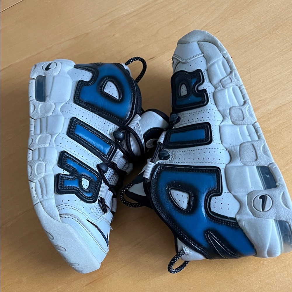 Nike air tempo , gray  Sneakers with Blue Accents and Bold Lettering